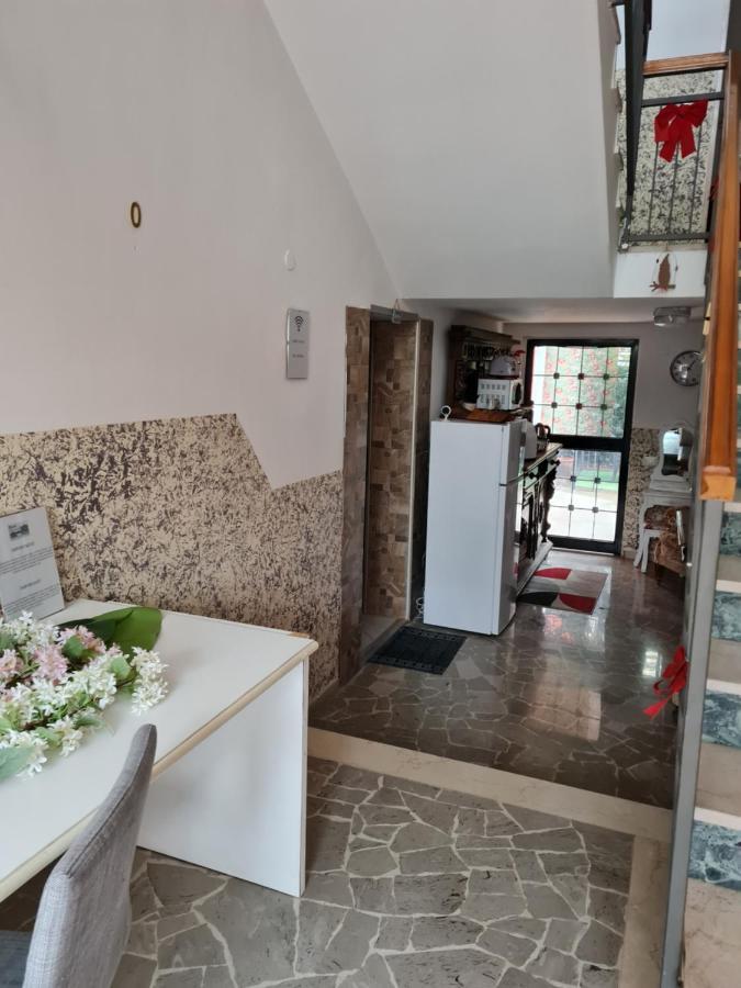 Hôtel Landlady Airport Orio Bergamo Ida à Orio al Serio Extérieur photo